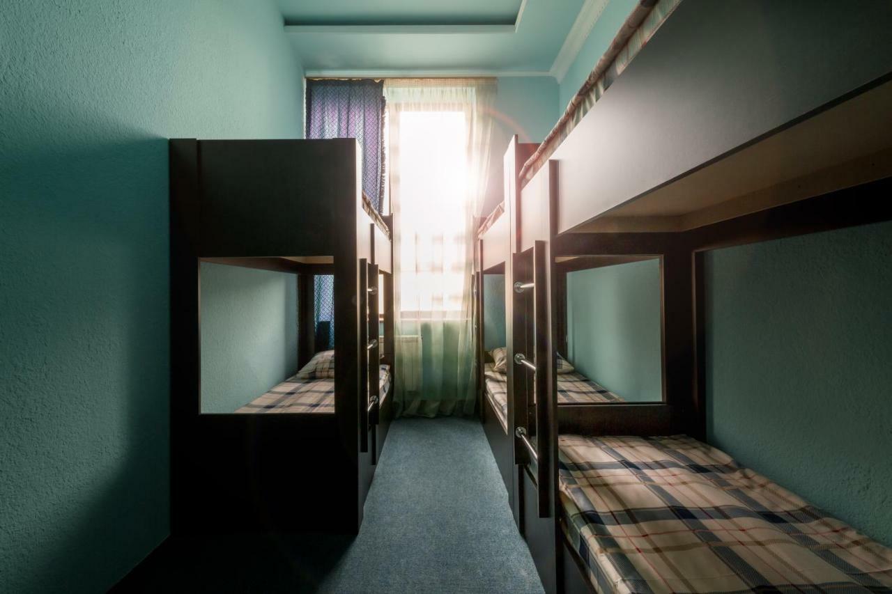 Aygestan Hostel Yerevan Ngoại thất bức ảnh